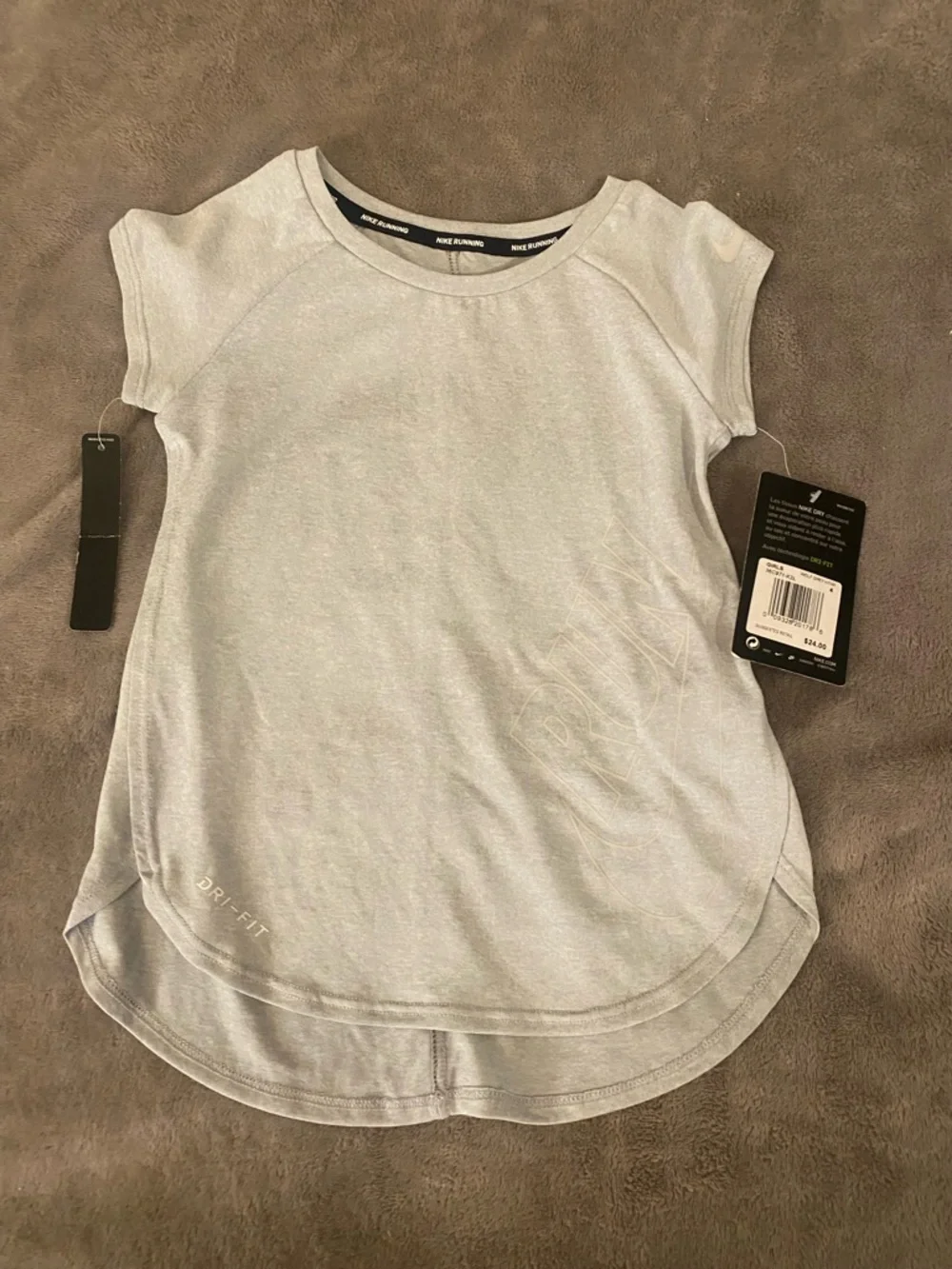 Nike Girls Active Set - Black Hoodie, Gray Top & Heathered pants - Picture 5 of 9